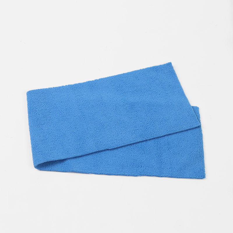 SEMI-DISPOSABLE FLOOR WIPES